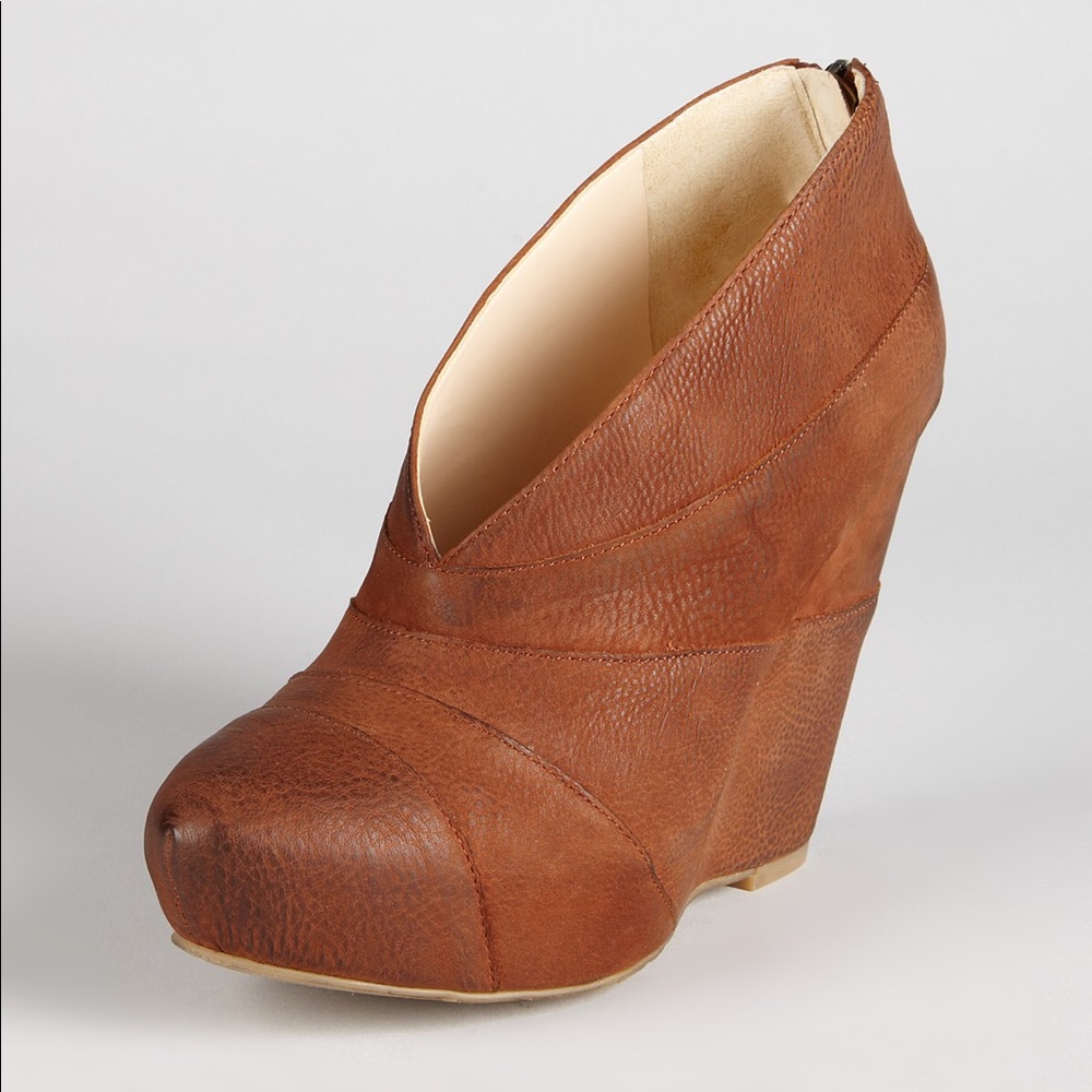 Anthropologie In Love with Shoes Wedge Booties 9